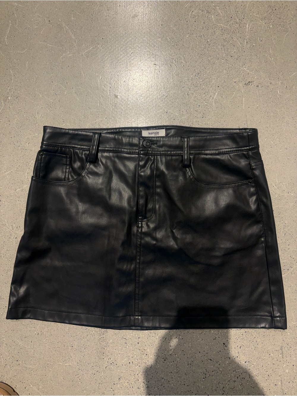 Kensie Black Faux Leather Mini Skirt with Belt Loops